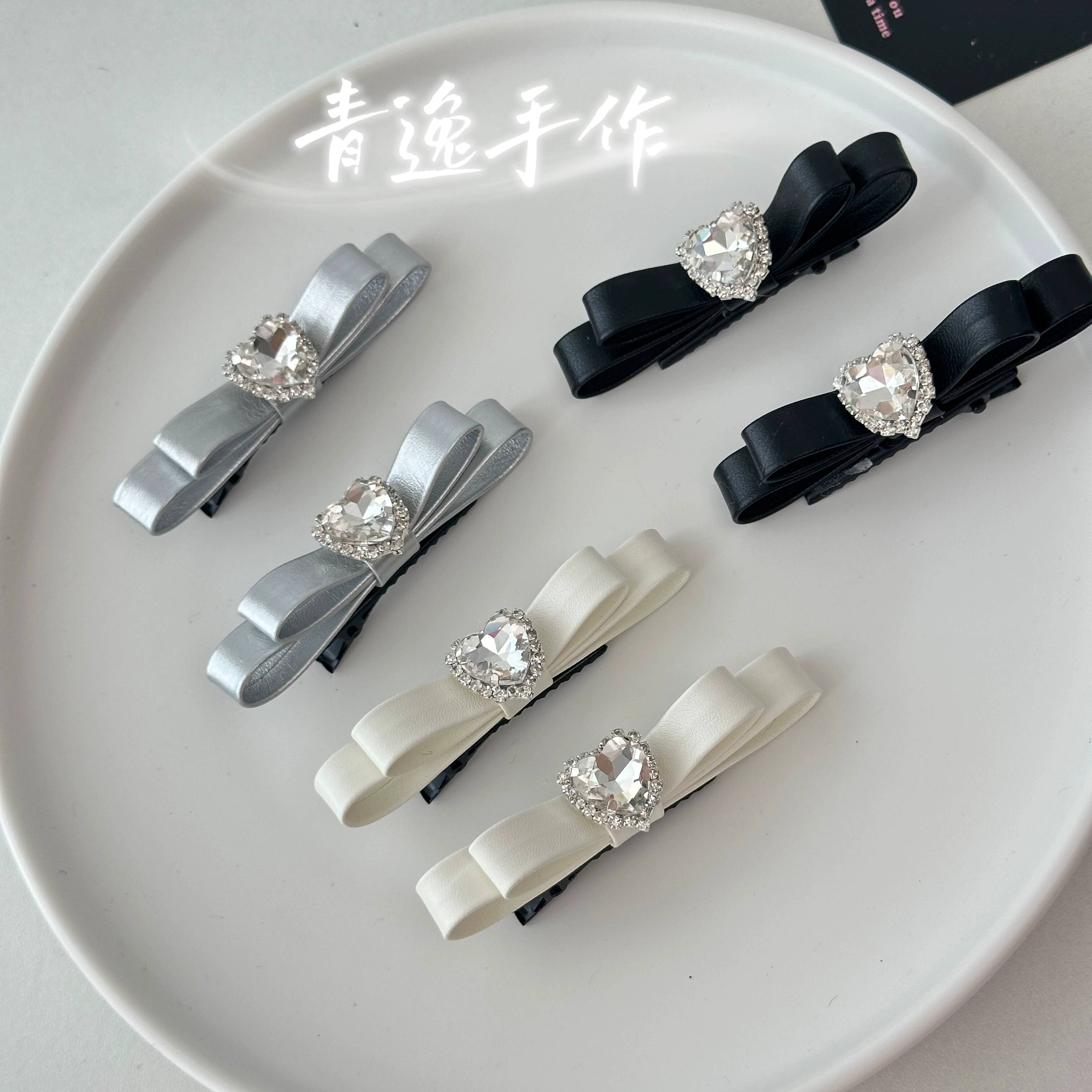 مشبك شعر على شكل قلب مرصع بأحج - مراجعة Hair Clips وسعره